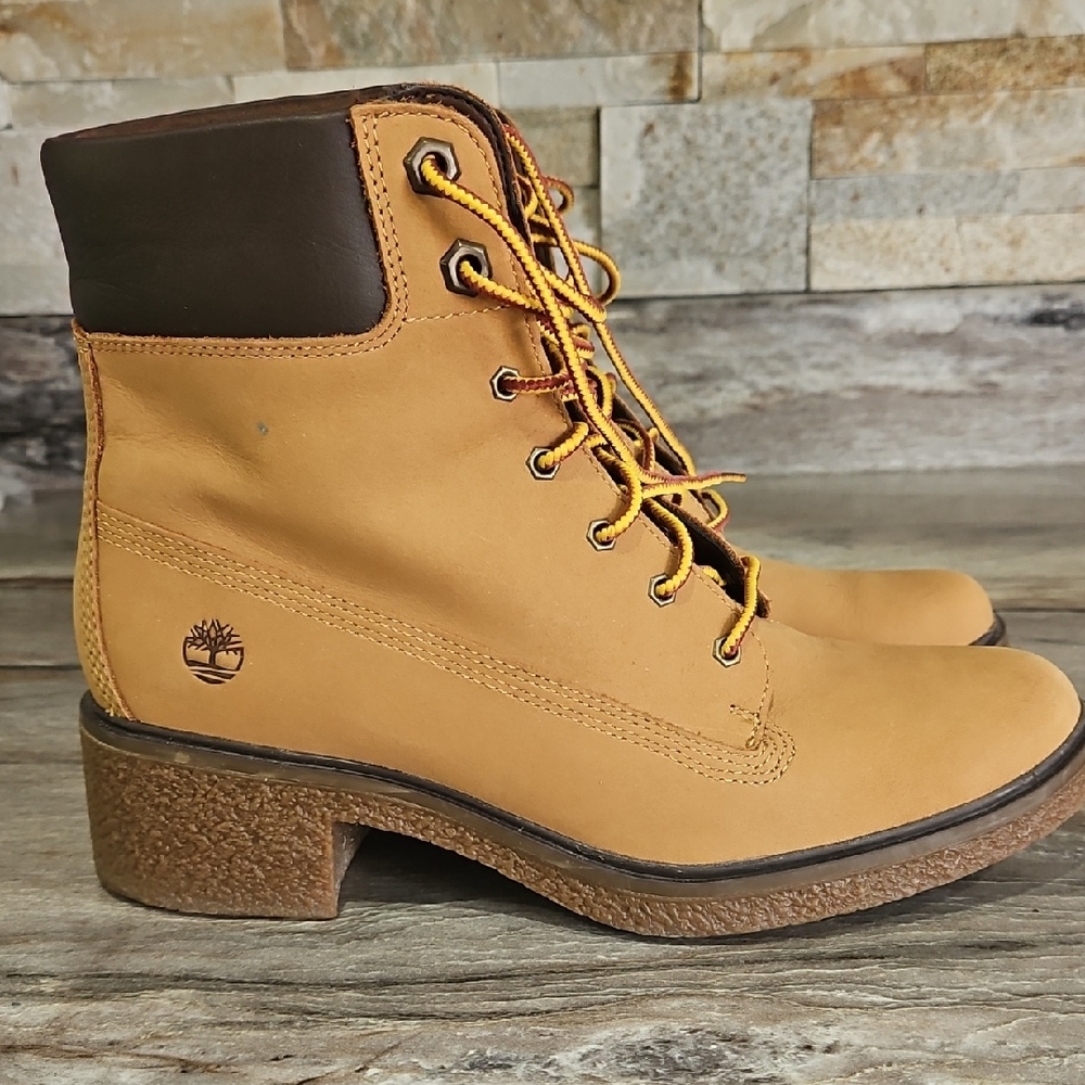 Timberland Boots Size 7 Color Tan